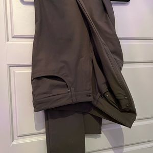 Lululemon ABC pants. 31x32. Dark gray color